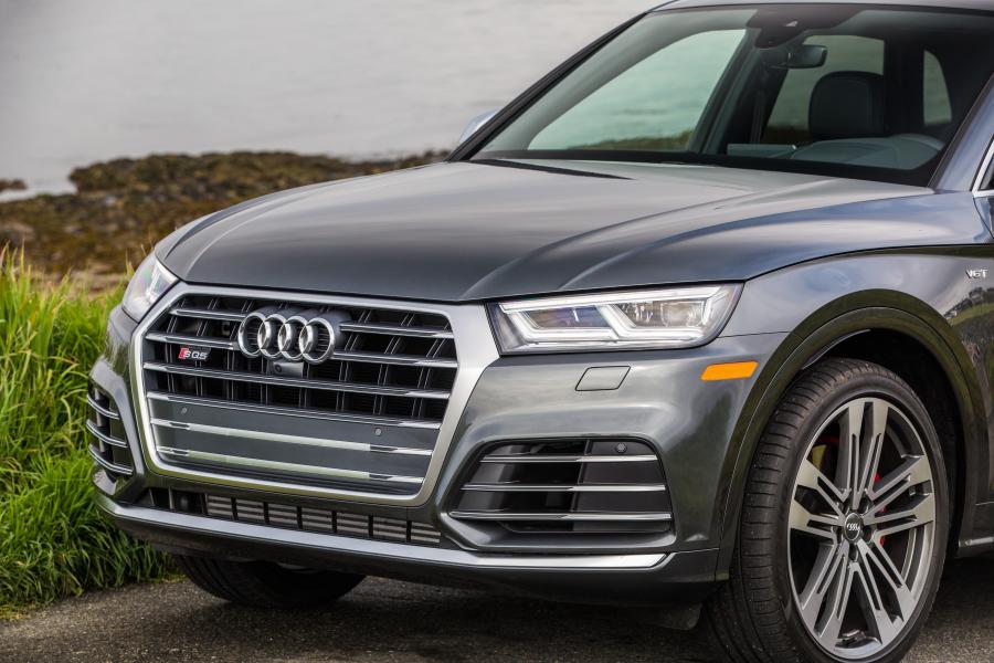 Детали экстерьера Audi SQ5 3.0 TFSI 2017 года  (NA) (фото 7 из 55)